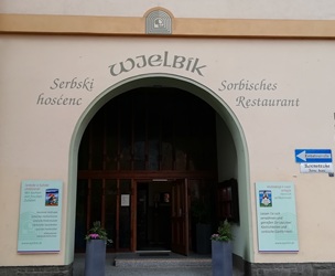 Sorbisches Restaurant Wjelbik - Eingang